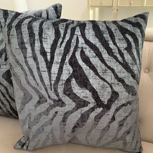 Decorative pillow